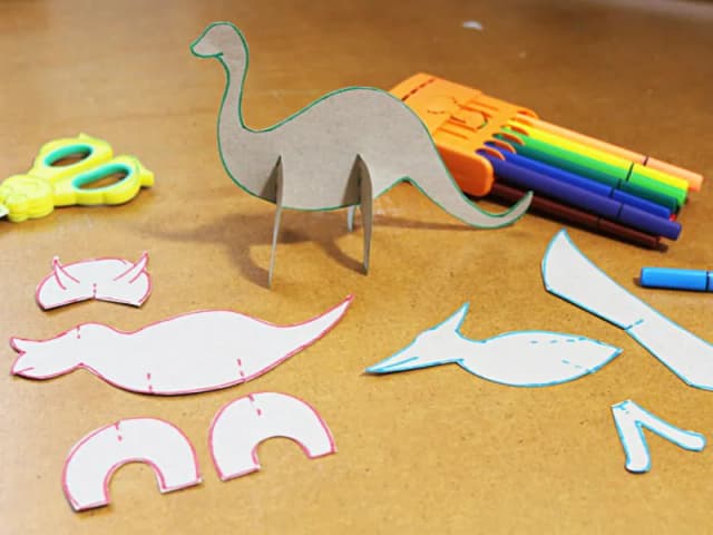 Twórz niesamowite dinozaury z recyklingu – kreatywne pomysły dla dzieci Twórz niesamowite dinozaury z recyklingu – kreatywne pomysły dla dzieci