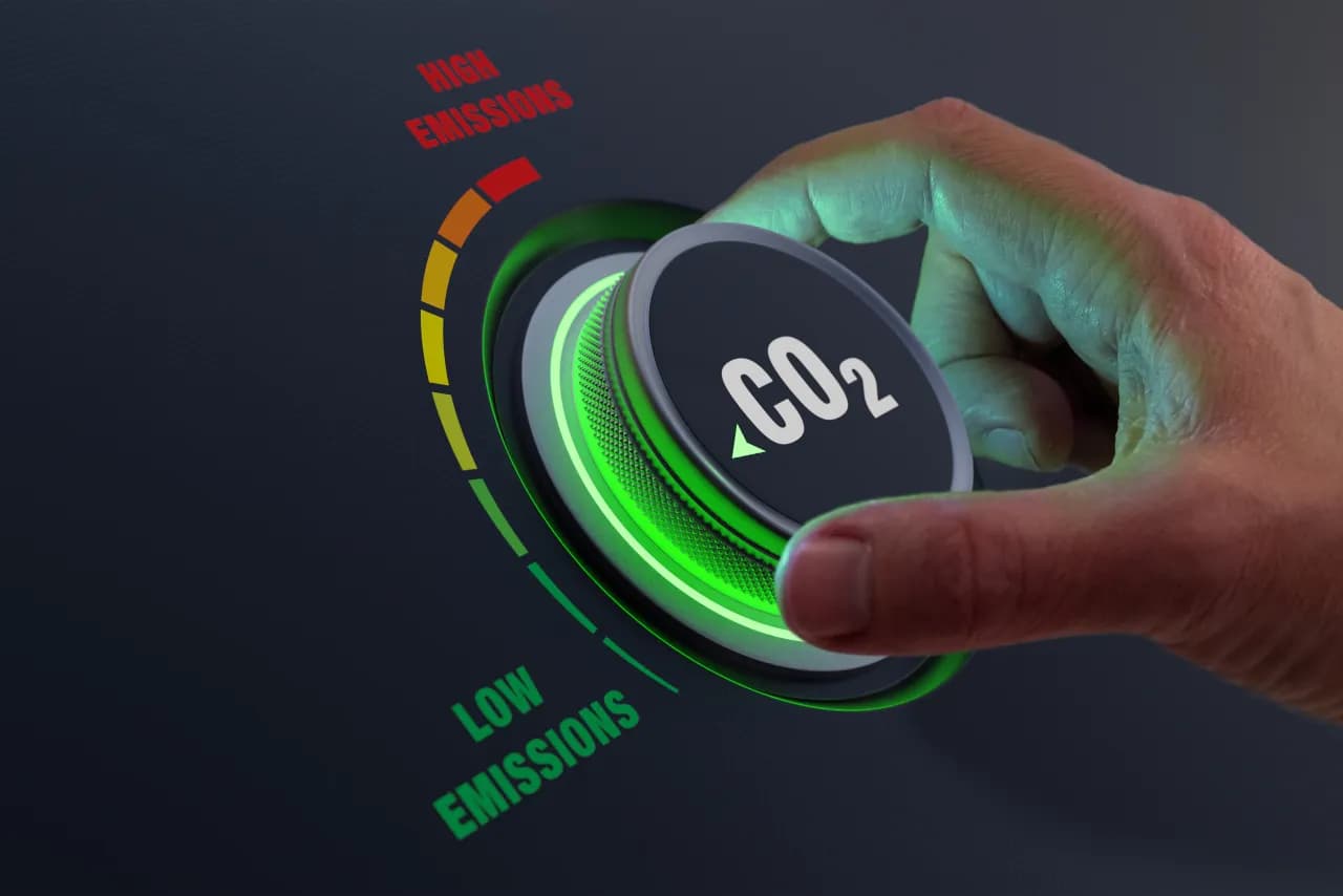 Ograniczenia emisji CO2: Jak uniknąć katastrofy klimatycznej? Ograniczenia emisji CO2: Jak uniknąć katastrofy klimatycznej?