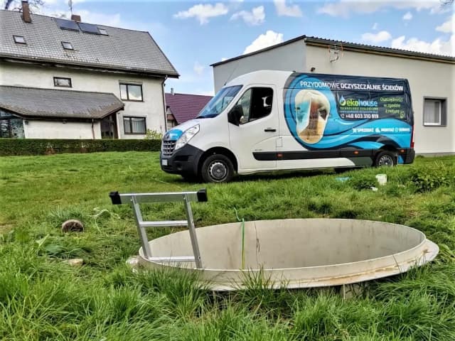 Jak czyścić przydomową oczyszczalnię, aby uniknąć kosztownych problemów Jak czyścić przydomową oczyszczalnię, aby uniknąć kosztownych problemów